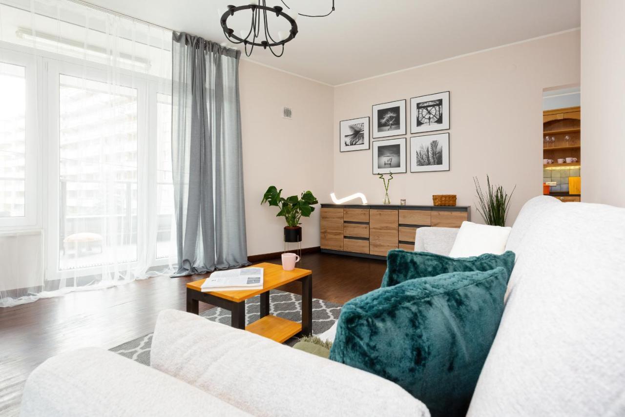 Lägenhet Wola Banderii By Renters *